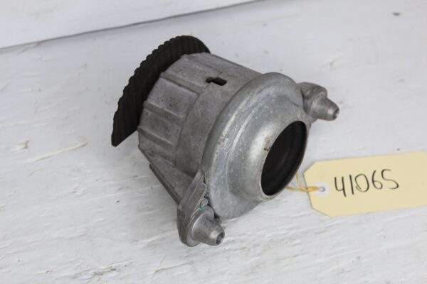 Mercedes Benz W212 W218 E63 CLS63 AMG Left Engine Mount A2182400717