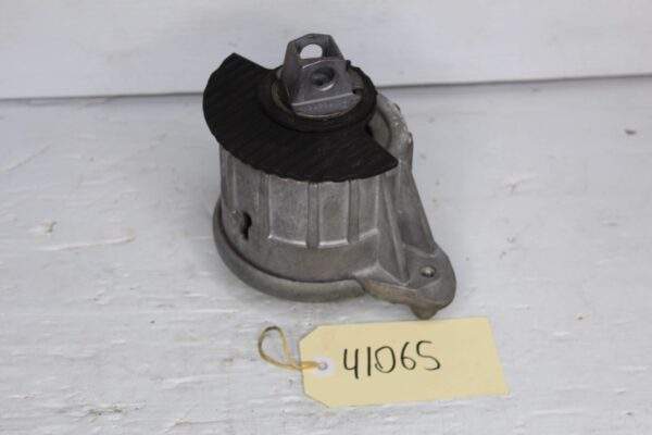 Mercedes Benz W212 W218 E63 CLS63 AMG Left Engine Mount A2182400717
