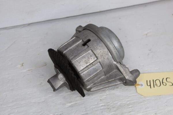 Mercedes Benz W212 W218 E63 CLS63 AMG Left Engine Mount A2182400717