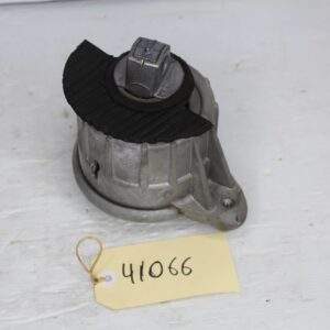 Mercedes Benz W212 W218 E63 CLS63 AMG Right Engine Mount A2182400817 - Image 11