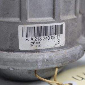 Mercedes Benz W212 W218 E63 CLS63 AMG Right Engine Mount A2182400817 - Image 4