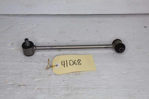 Mercedes Benz W212 E63 AMG Rear Right Sway Bar Link A2043200489
