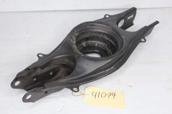 Mercedes Benz W212 E63 AMG Rear Lower Control Arm Spring Link A2123500406