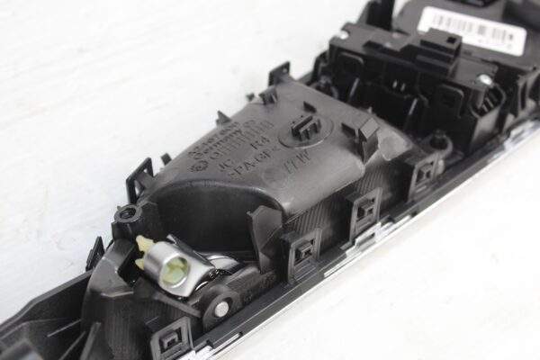 Mercedes Benz W176 A45 Front Right Door Handle Seat Control Unit