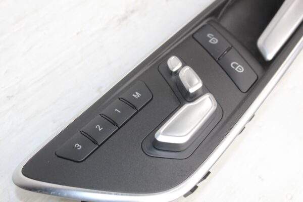 Mercedes Benz W176 A45 Front Right Door Handle Seat Control Unit