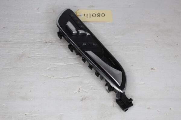 Mercedes Benz W176 A45 Front Right Door Handle Seat Control Unit