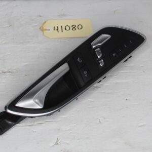 Mercedes Benz W176 A45 Front Right Door Handle Seat Control Unit - Image 12