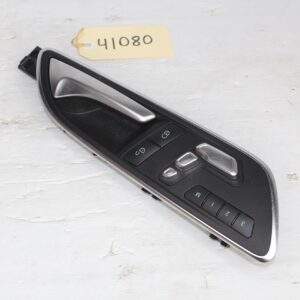 Mercedes Benz W176 A45 Front Right Door Handle Seat Control Unit - Image 11