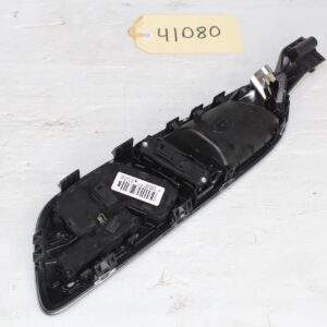 Mercedes Benz W176 A45 Front Right Door Handle Seat Control Unit - Image 8