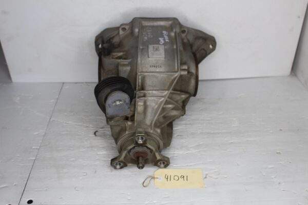 Mercedes Benz W205 C300 Rear Differential 3.266 Ratio A2053506336, A2053507704