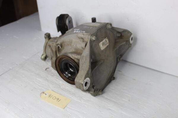 Mercedes Benz W205 C300 Rear Differential 3.266 Ratio A2053506336, A2053507704
