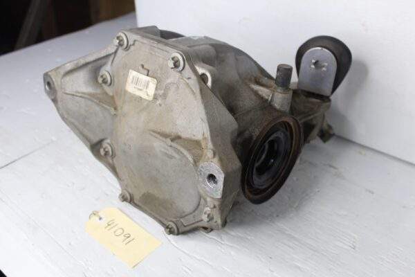 Mercedes Benz W205 C300 Rear Differential 3.266 Ratio A2053506336, A2053507704