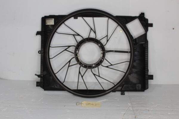 Mercedes Benz A45 CLA45 GLA45 C63 E63 Fan Shroud ONLY A2129061002