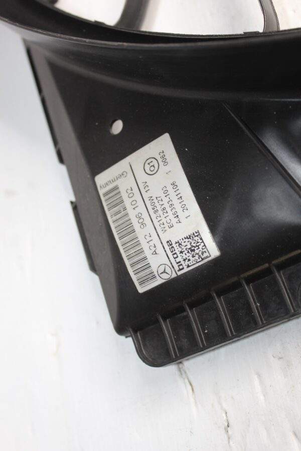 Mercedes Benz A45 CLA45 GLA45 C63 E63 Fan Shroud ONLY A2129061002