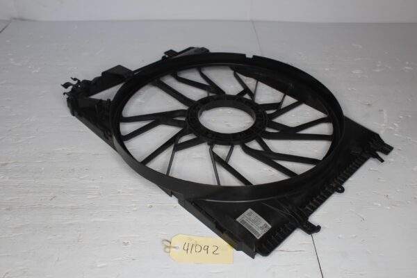 Mercedes Benz A45 CLA45 GLA45 C63 E63 Fan Shroud ONLY A2129061002