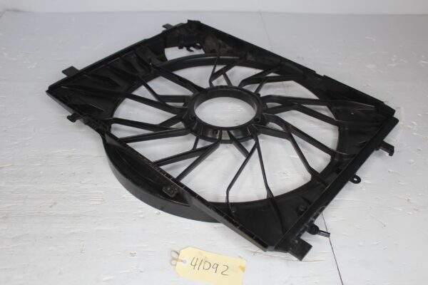 Mercedes Benz A45 CLA45 GLA45 C63 E63 Fan Shroud ONLY A2129061002