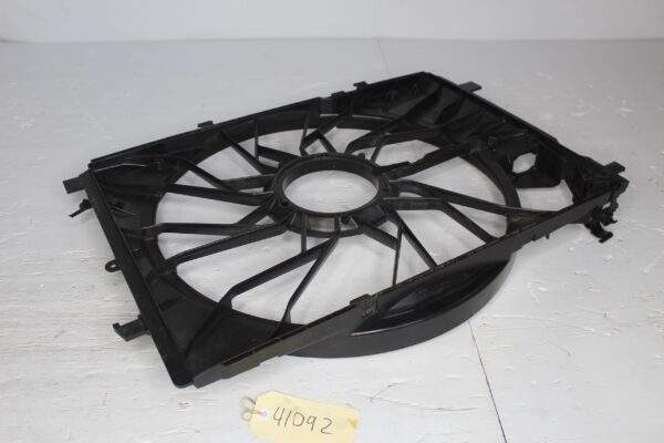 Mercedes Benz A45 CLA45 GLA45 C63 E63 Fan Shroud ONLY A2129061002