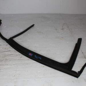 Mercedes Benz W176 A Class Rear Right Door Window Seal Guide A1767351200 - Image 6