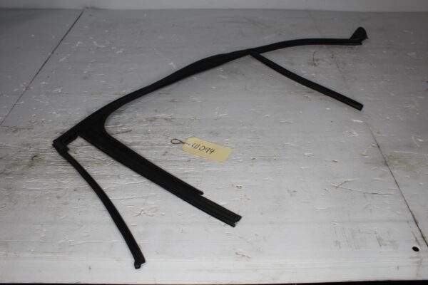 Mercedes Benz W176 A Class Rear Right Door Window Seal Guide A1767351200