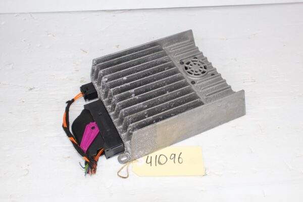 Mercedes Benz W117 CLA45 AMG Harmon Kardon Sound Amplifier A2189001408