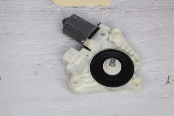 Mercedes Benz W205 W213 C E Class Front Left Door Window Motor A2139069901
