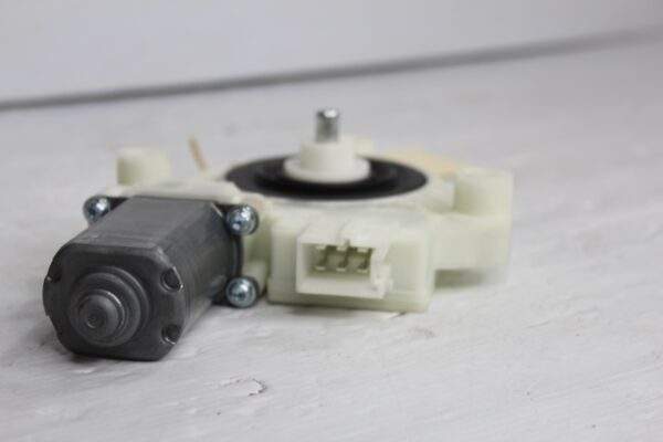 Mercedes Benz W205 W213 C E Class Front Left Door Window Motor A2139069901