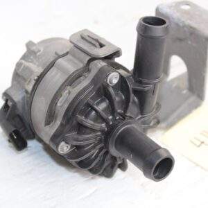 Mercedes Benz W212 W218 E63 CLS63 AMG Auxiliary Water Coolant Pump A0005000486 - Image 4