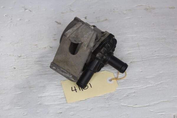 Mercedes Benz W212 W218 E63 CLS63 AMG Auxiliary Water Coolant Pump A0005000486
