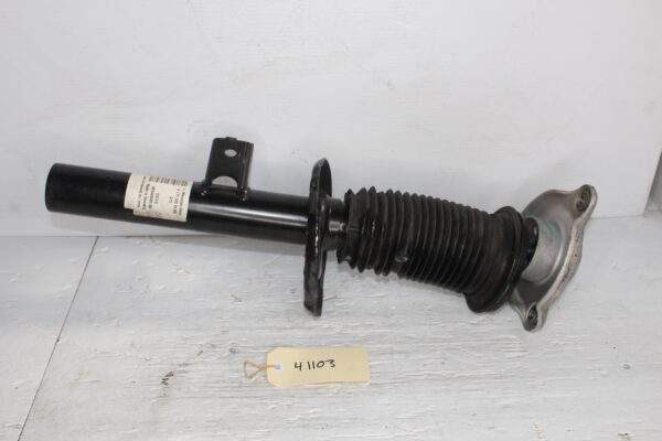 Mercedes Benz W177 A250 Front Right Shock Absorber Strut A1773231200 A1773209400