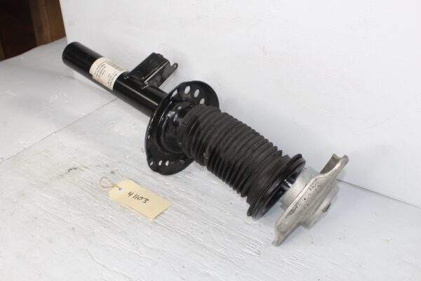 Mercedes Benz W177 A250 Front Right Shock Absorber Strut A1773231200 A1773209400