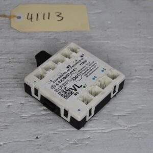 Mercedes Benz W205 C Class Front Left Door Control Unit A2229001414, A2059000328 - Image 2