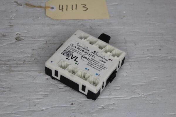 Mercedes Benz W205 C Class Front Left Door Control Unit A2229001414, A2059000328