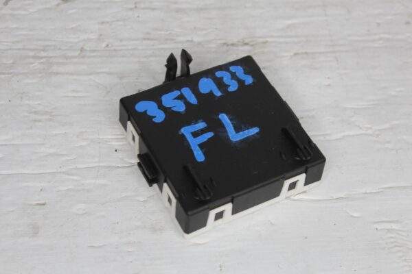 Mercedes Benz W205 C Class Front Left Door Control Unit A2229001414, A2059000328