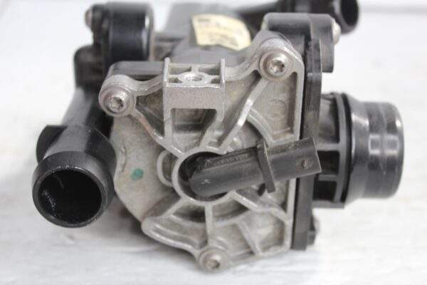 Mercedes Benz W205 C Class M264 Thermostat Housing A2642001501, A2642003901