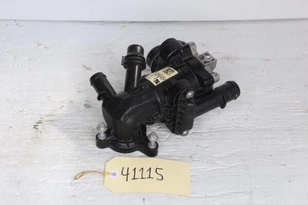 Mercedes Benz W205 C Class M264 Thermostat Housing A2642001501, A2642003901