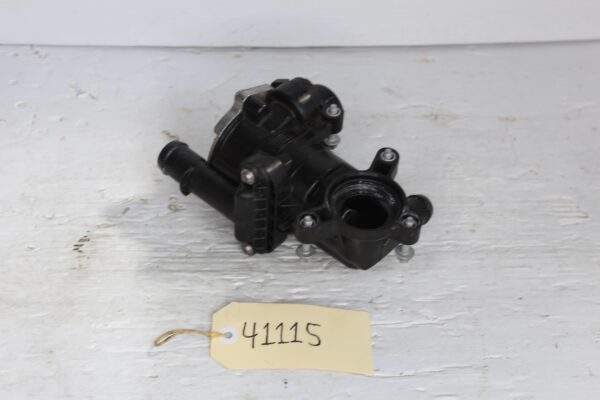 Mercedes Benz W205 C Class M264 Thermostat Housing A2642001501, A2642003901