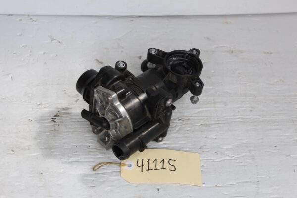 Mercedes Benz W205 C Class M264 Thermostat Housing A2642001501, A2642003901