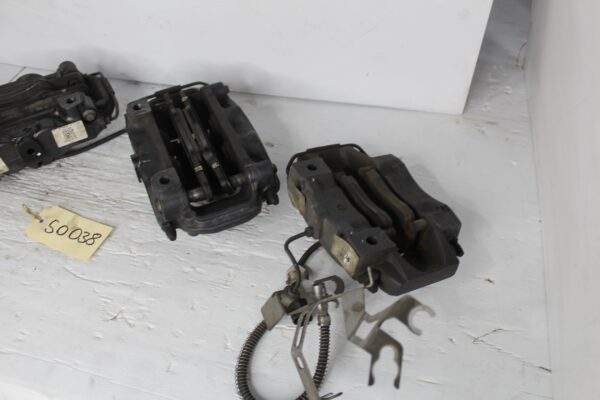 Porsche 981 Cayman Boxster Brake Caliper Set Complete Brembo