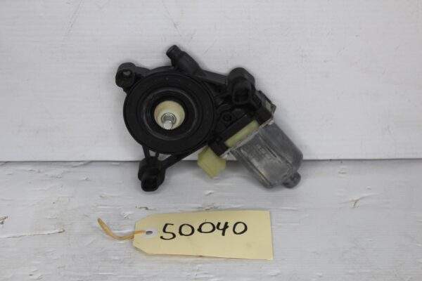 Porsche 95B Macan Front Left Door Glass Window Motor 5Q0959801C