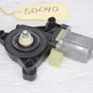 Porsche 95B Macan Front Left Door Glass Window Motor 5Q0959801C - Image 3