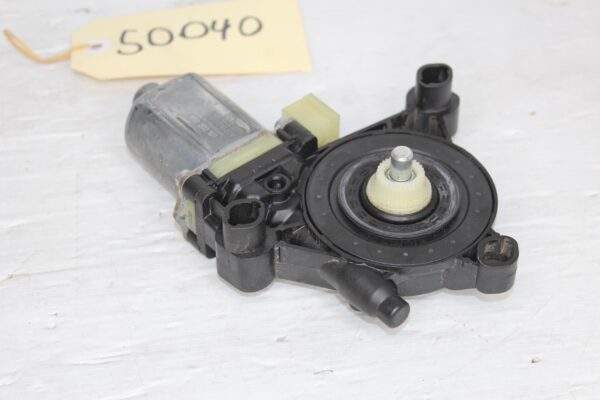 Porsche 95B Macan Front Left Door Glass Window Motor 5Q0959801C