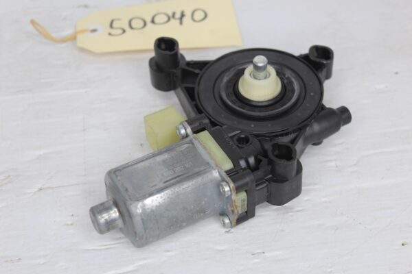 Porsche 95B Macan Front Left Door Glass Window Motor 5Q0959801C