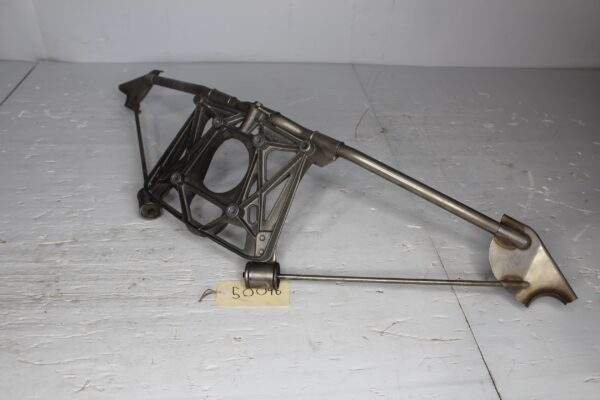 Porsche 981 Cayman Boxster Exhaust Support Mount Brace 98111112701, 98111112702