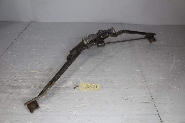 Porsche 981 Cayman Boxster Exhaust Support Mount Brace 98111112701, 98111112702