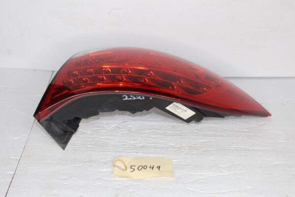 Porsche 92A 958 Cayenne Right Outer Tail Light Lamp 95863109601, 958945096