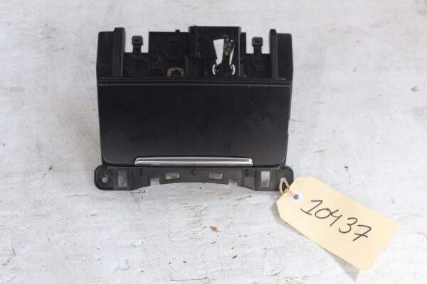 Audi 8R Q5 SQ5 Center Console Front Ashtray With 12 Volt Plug 8K0 857 951 C