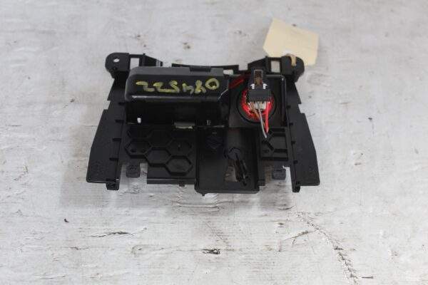 Audi 8R Q5 SQ5 Center Console Front Ashtray With 12 Volt Plug 8K0 857 951 C