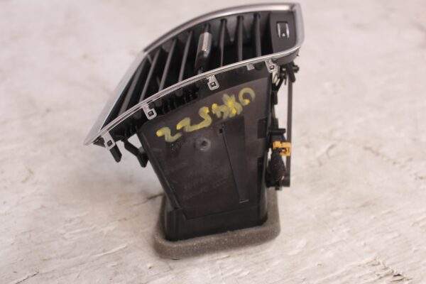 Audi 8R Q5 SQ5 Dashboard Air Vent 8R2 820 902 G