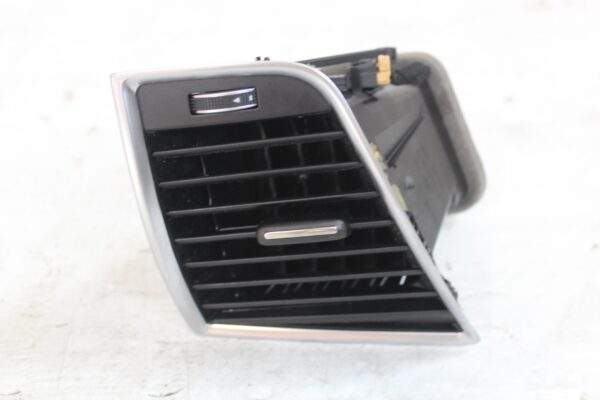 Audi 8R Q5 SQ5 Dashboard Air Vent 8R2 820 902 G