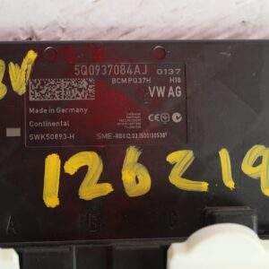 Audi 8V A3 BDM BCM Body Control Unit 5Q0937084AJ - Image 7